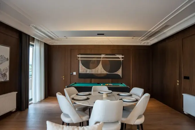 Punto Banco, Baccarat and Dice tables in Westminster London